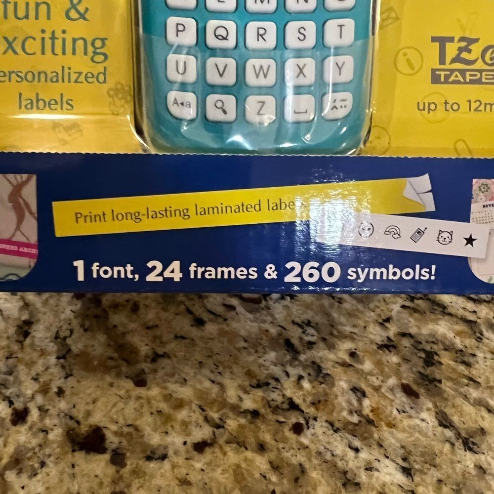 Brother P-touch label maker NEW - Picture 6 of 10